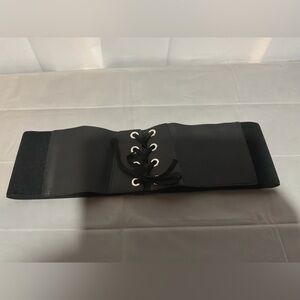 Torrid Black/Silver Elastic Snap Belt with Tie Size 2X